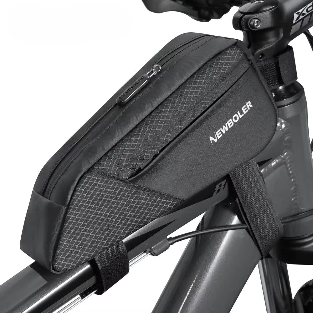 Sacoche de cadre vélo tube horizontal CycloPack noire avec fermeture éclair, vue rapprochée